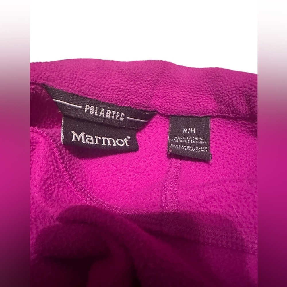 Marmot Polartec Quarter Zip Fleece.  Women’s Size Medium.  EUC. ‎ Magenta color. - Picture 5 of 7